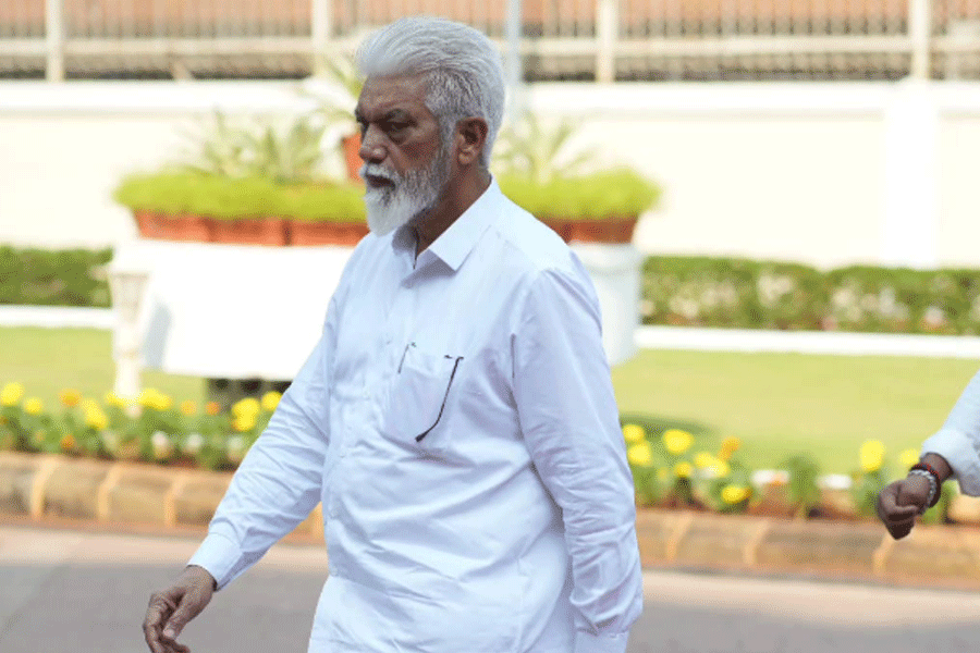 Dadaji Bhuse campaign moment