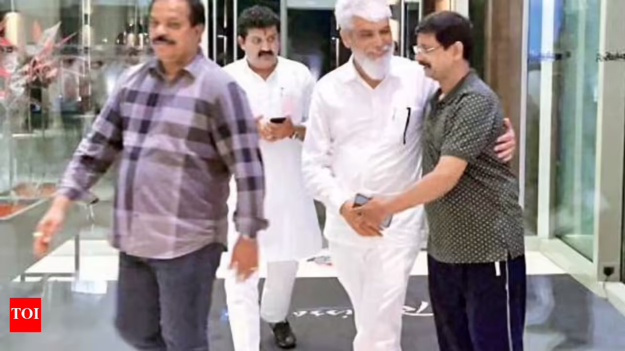 Dadaji Bhuse public interaction